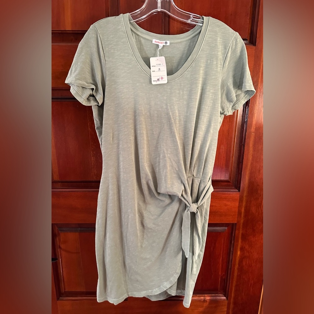 Sundry Dress Size 3 NWT Large